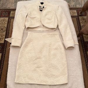 Vintage White linen NONO MALDONDO woman’s summer suit